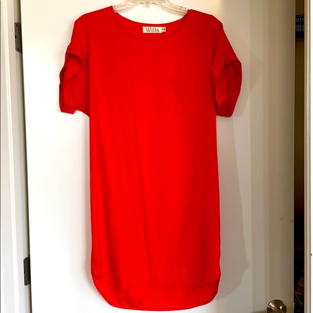 Willa loose fitting, flirty red dress